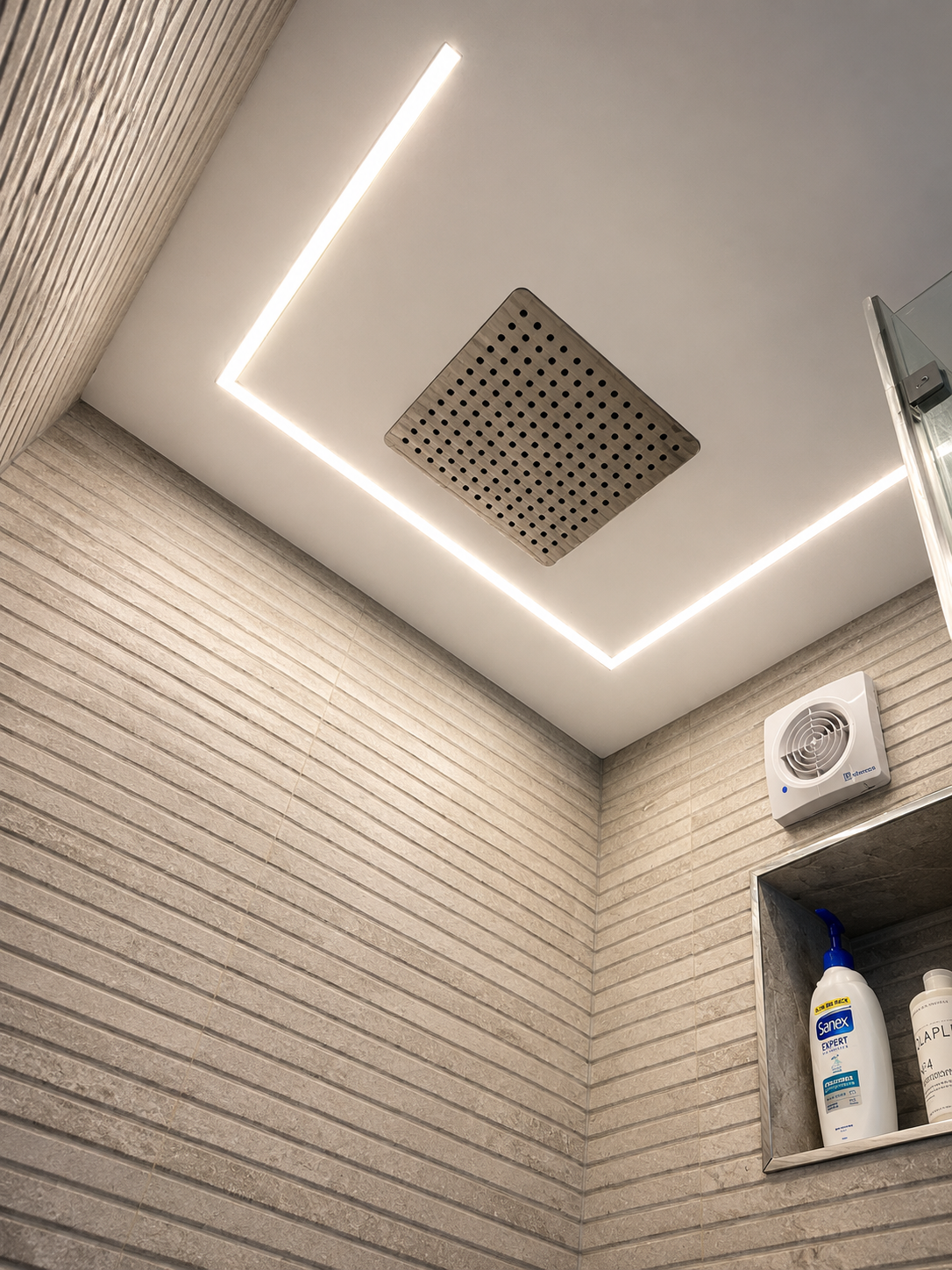 Luxury Bathroom Lighting Detail